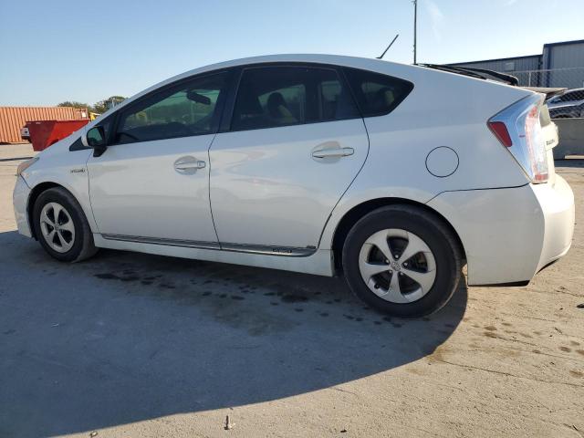 Photo 2 from auction – 2013 TOYOTA PRIUS with VIN JTDKN3DU4D5672502
