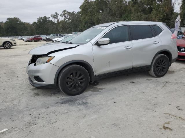 NISSAN ROGUE S 2015 with VIN KNMAT2MT5FP556770 - Photo from auction