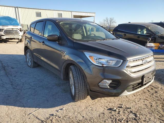 Photo 4 from auction – 2019 FORD ESCAPE SE with VIN 1FMCU9GD4KUB31177