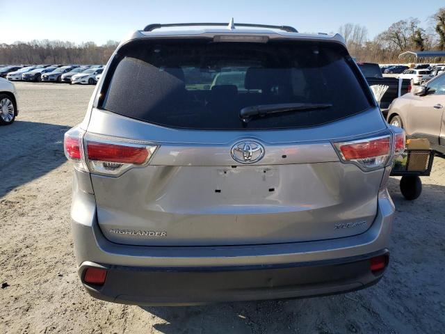 Photo 6 from auction – 2015 TOYOTA HIGHLANDER with VIN 5TDJKRFH1FS201413