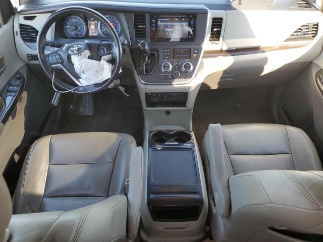 Photo 8 from auction – 2017 TOYOTA SIENNA XLE with VIN 5TDYZ3DC3HS801657