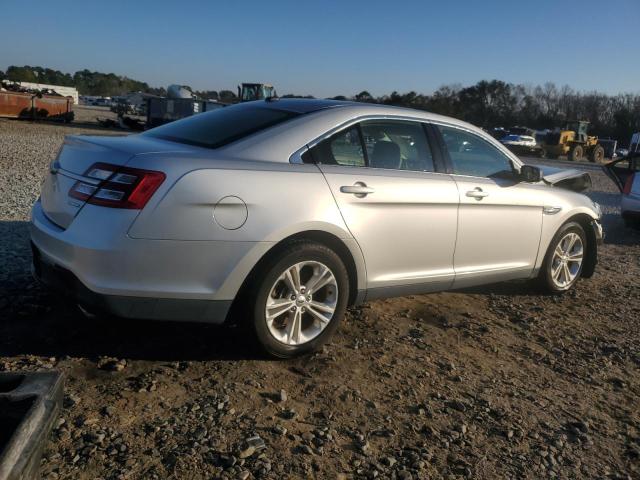 Photo 3 from auction – 2017 FORD TAURUS SE with VIN 1FAHP2D84HG135761