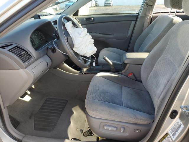 Photo 7 from auction – 2004 TOYOTA CAMRY LE with VIN 4T1BE30K04U795123