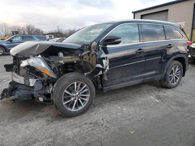 TOYOTA HIGHLANDER 2019 with VIN 5TDJZRFH9KS589576 - Photo from auction
