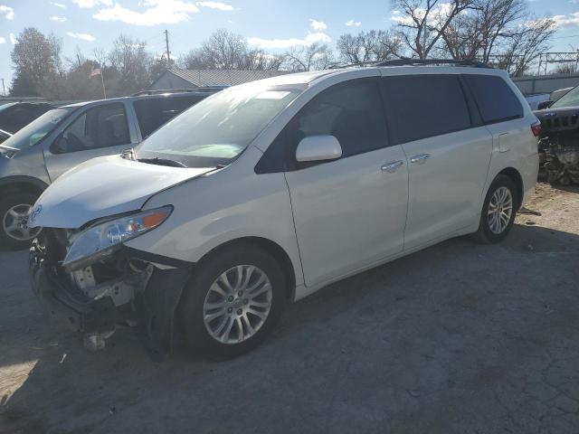 Photo 1 from auction – 2015 TOYOTA SIENNA XLE with VIN 5TDYK3DC6FS527291