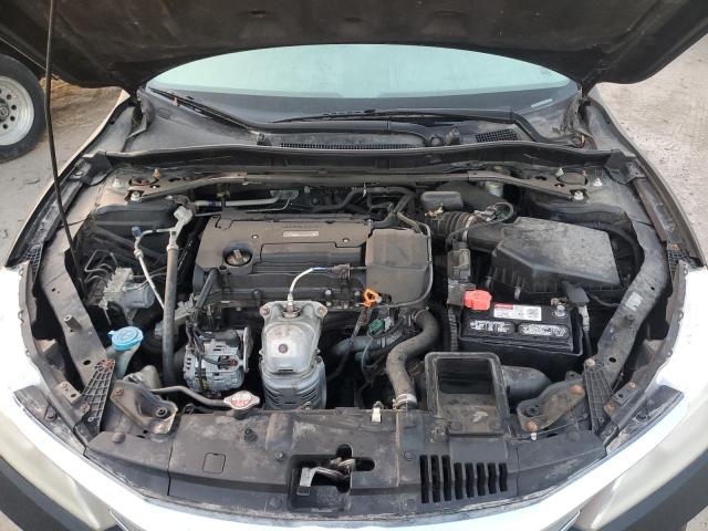 Photo 11 from auction – 2017 HONDA ACCORD EX with VIN 1HGCR2F71HA006464