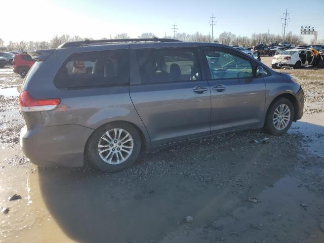 Photo 3 from auction – 2011 TOYOTA SIENNA XLE with VIN 5TDYK3DC1BS066012