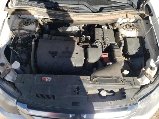 Photo 12 from auction – 2015 MITSUBISHI OUTLANDER with VIN JA4AD3A38FZ013497