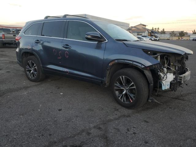 Photo 4 from auction – 2017 TOYOTA HIGHLANDER with VIN 5TDZARFH6HS028531