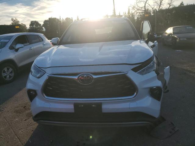 Photo 5 from auction – 2023 TOYOTA HIGHLANDER with VIN 5TDKDRBH6PS038098