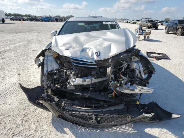 Photo 5 from auction – 2011 HYUNDAI EQUUS SIGN with VIN KMHGH4JF0BU030530