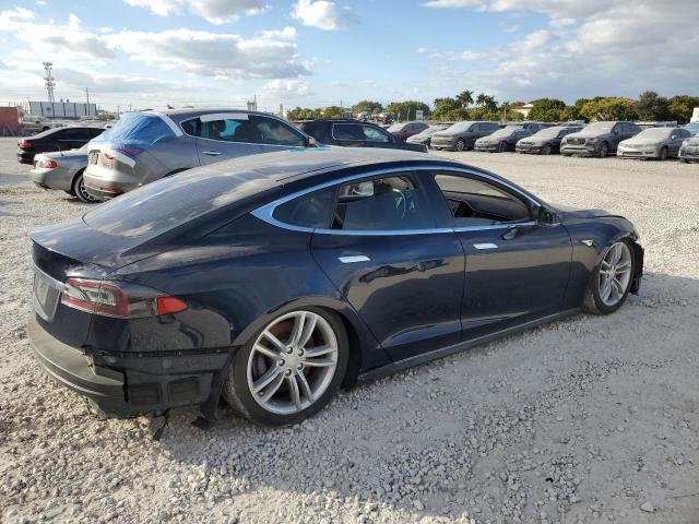 Photo 3 from auction – 2013 TESLA MODEL S with VIN 5YJSA1CG4DFP03919