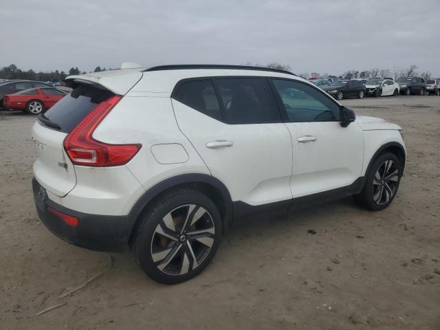 Photo 3 from auction – 2023 VOLVO XC40 PLUS with VIN YV4L12UW5P2050957
