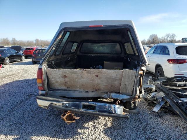 Photo 6 from auction – 2000 CHEVROLET SILVERADO with VIN 1GCEK19T3YE356783