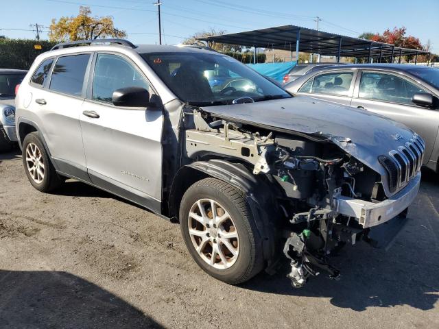 Photo 4 from auction – 2016 JEEP CHEROKEE S with VIN 1C4PJMAB0GW164553