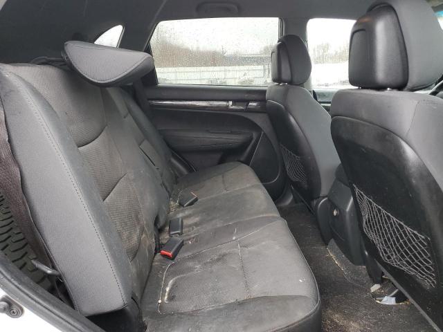 Photo 11 from auction – 2013 KIA SORENTO LX with VIN 5XYKTCA67DG343764
