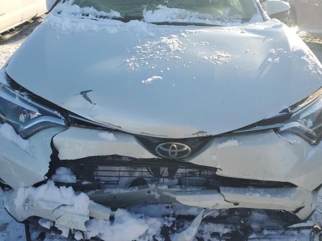 Photo 12 from auction – 2017 TOYOTA RAV4 LIMIT with VIN 2T3DFREV2HW591688