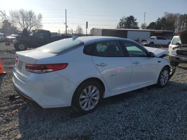 Photo 3 from auction – 2018 KIA OPTIMA LX with VIN 5XXGT4L31JG254741