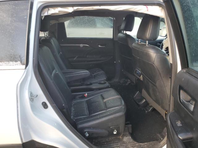 Photo 11 from auction – 2017 TOYOTA HIGHLANDER with VIN 5TDJZRFH5HS509540