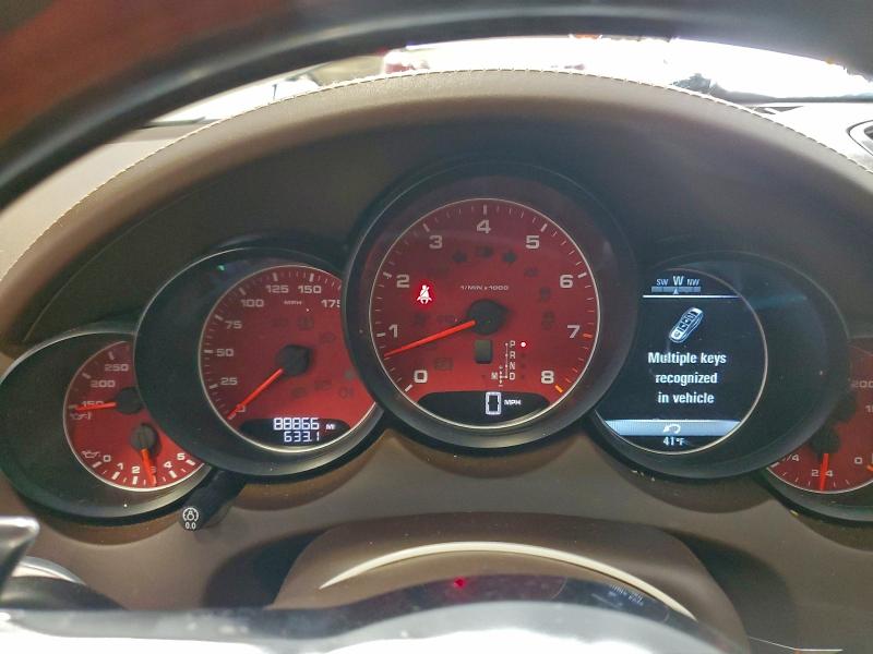 Photo 9 from auction – 2016 PORSCHE CAYENNE with VIN WP1AA2A2XGLA00852