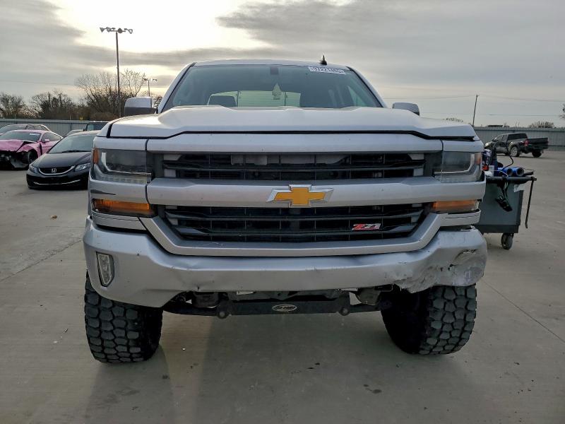 Photo 5 from auction – 2017 CHEVROLET SILVERADO with VIN 3GCUKREC9HG128666