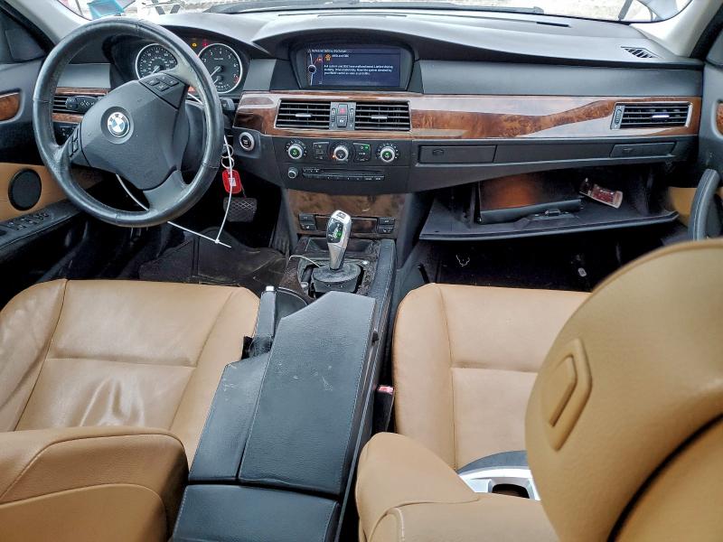 Photo 8 from auction – 2010 BMW 528 XI with VIN WBANV1C55AC444315