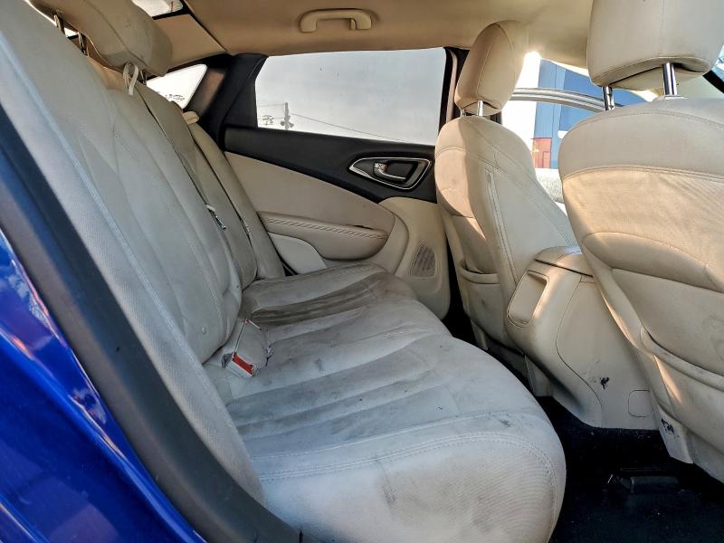 Photo 10 from auction – 2015 CHRYSLER 200 LIMITE with VIN 1C3CCCAB8FN679876