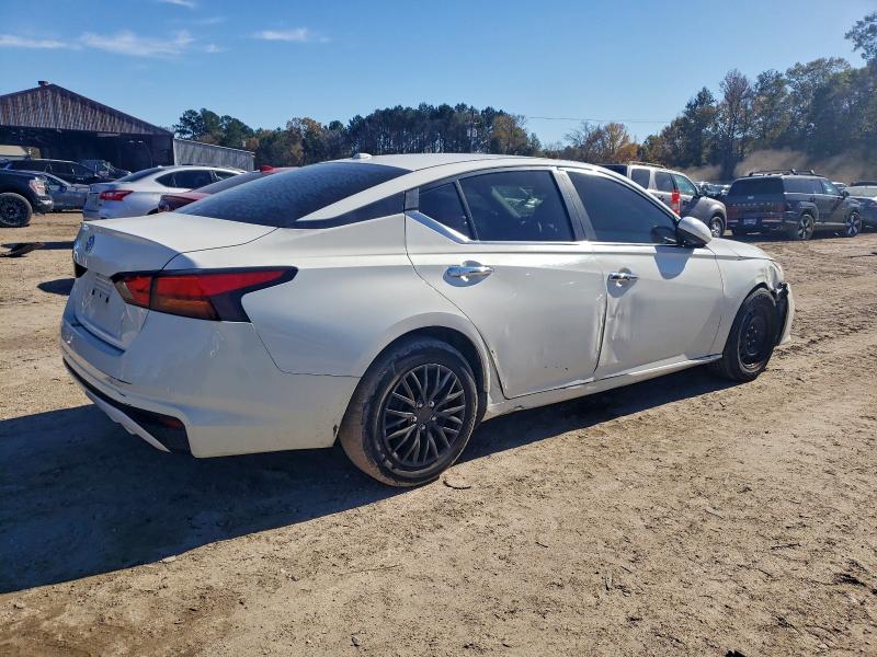 Photo 3 from auction – 2019 NISSAN ALTIMA with VIN 1N4BL4BV8KC232207