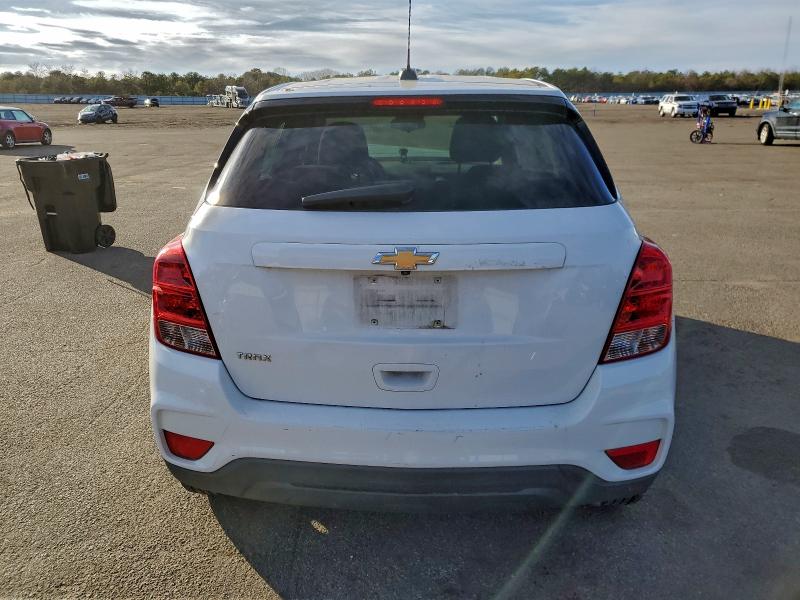 Photo 6 from auction – 2018 CHEVROLET TRAX LS with VIN KL7CJKSB8JB732609