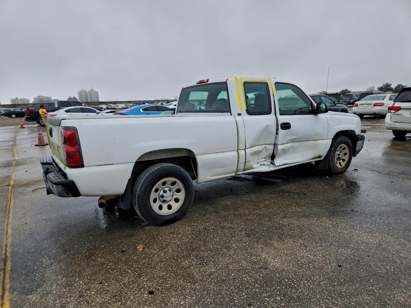 Photo 3 from auction – 2005 CHEVROLET SILVERADO with VIN 1GCEC19X55Z280388