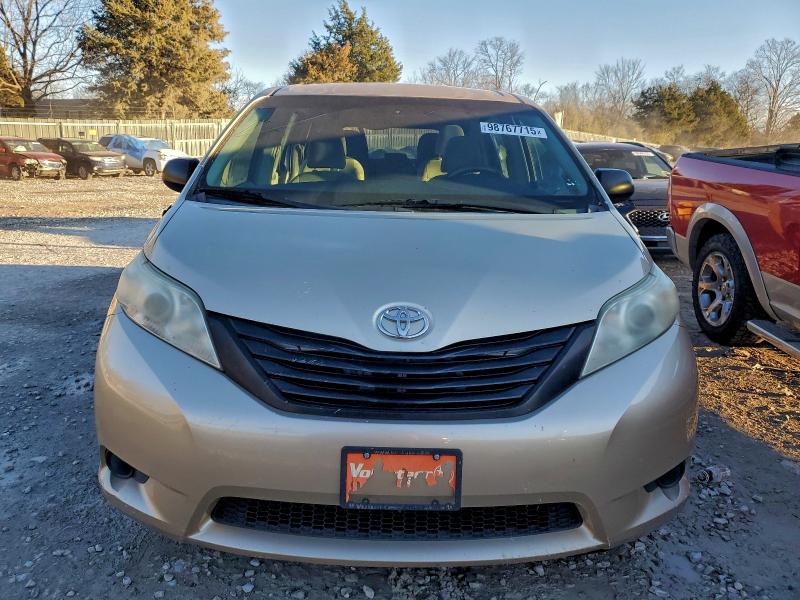 Photo 5 from auction – 2011 TOYOTA SIENNA with VIN 5TDZK3DCXBS093083