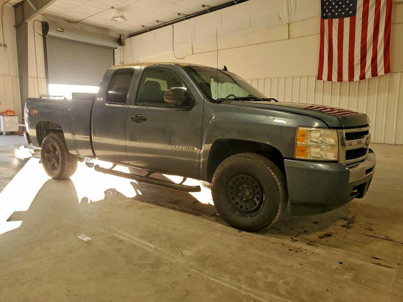 Photo 4 from auction – 2009 CHEVROLET SILVERADO with VIN 1GCEC29JX9Z275369