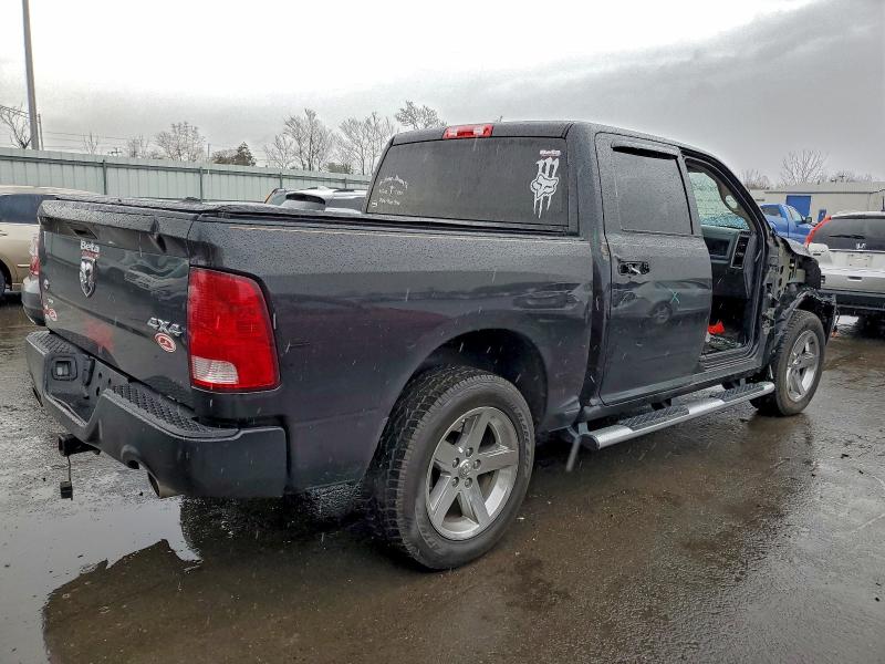 Photo 3 from auction – 2018 RAM 1500 ST with VIN 3C6RR7KT4JG178799