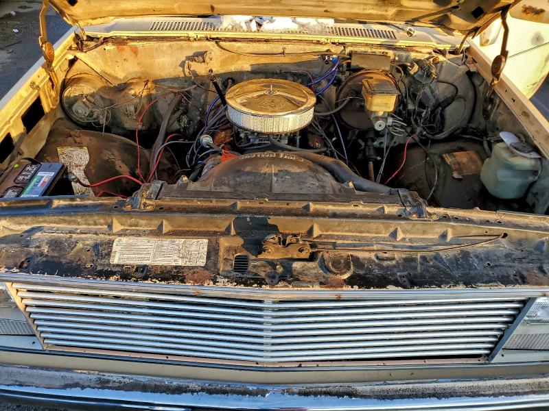 Photo 11 from auction – 1983 GMC C1500 with VIN 1GTDC14H5DJ520340