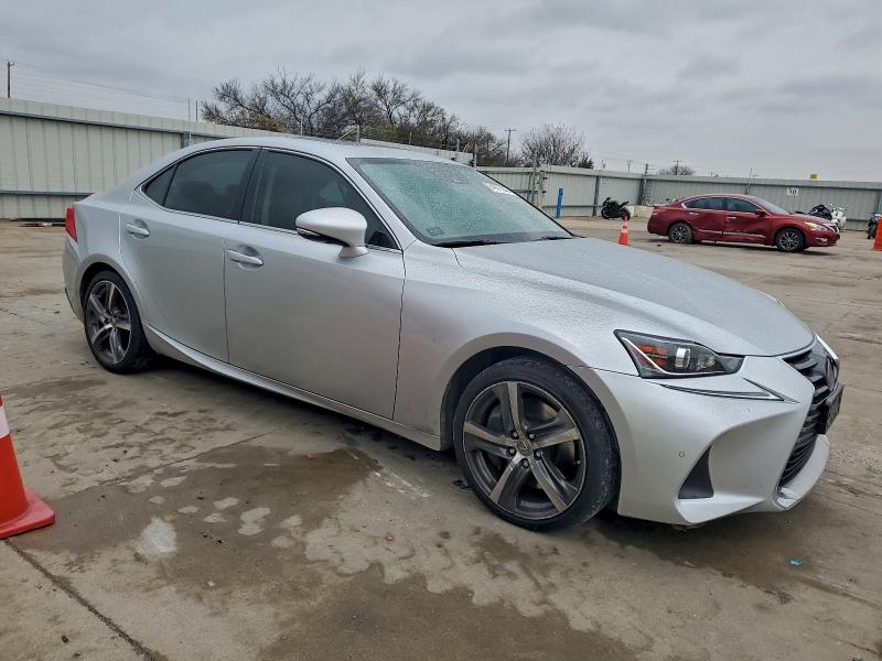 Photo 4 from auction – 2017 LEXUS IS 200T with VIN JTHBA1D29H5058967