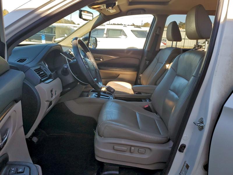 Photo 7 from auction – 2016 HONDA PILOT with VIN 5FNYF5H56GB024068
