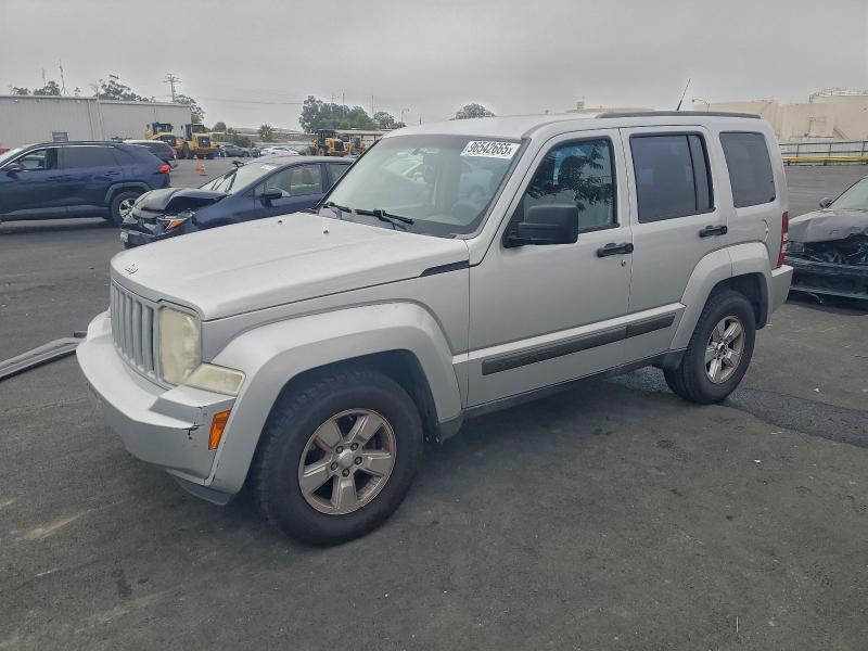 JEEP LIBERTY 2011 with VIN 1J4PP2GKXBW507690 - Photo from auction