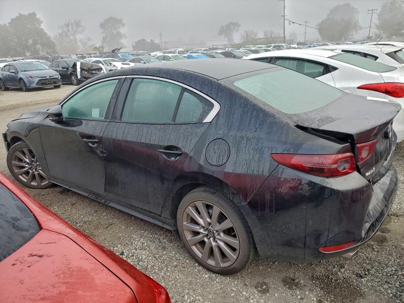 Photo 2 from auction – 2021 MAZDA 3 SELECT with VIN 3MZBPABL0MM200538