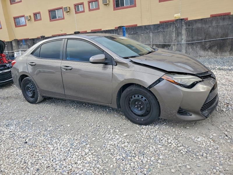 Photo 4 from auction – 2017 TOYOTA COROLLA L with VIN 2T1BURHE8HC837114