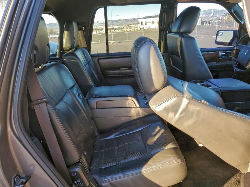 Photo 11 from auction – 2013 LINCOLN NAVIGATOR with VIN 5LMJJ2J59DEL01455