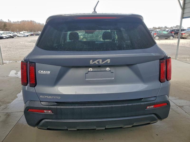 Photo 6 from auction – 2023 KIA SORENTO LX with VIN 5XYRG4LC6PG246328