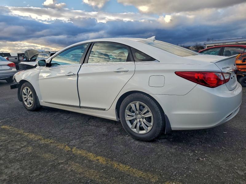 Photo 2 from auction – 2012 HYUNDAI SONATA GLS with VIN 5NPEB4AC6CH401012
