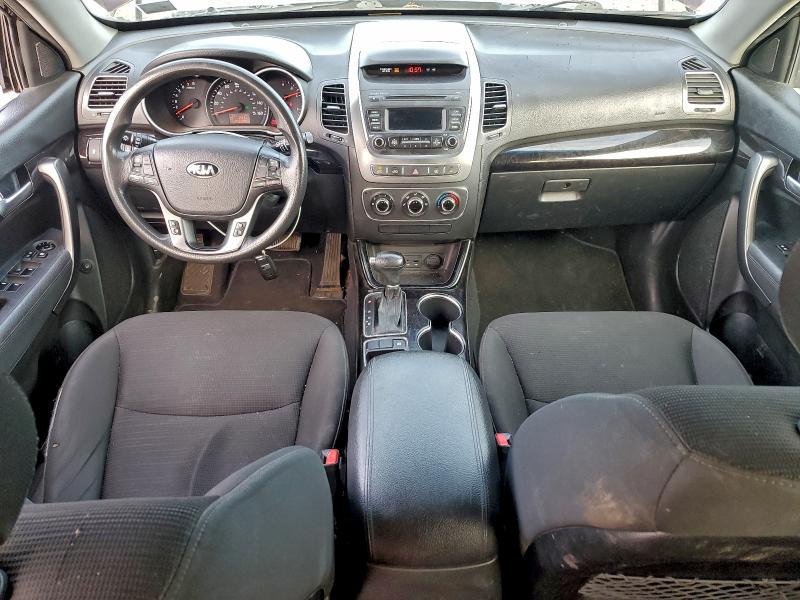 Photo 8 from auction – 2014 KIA SORENTO LX with VIN 5XYKT4A66EG428408