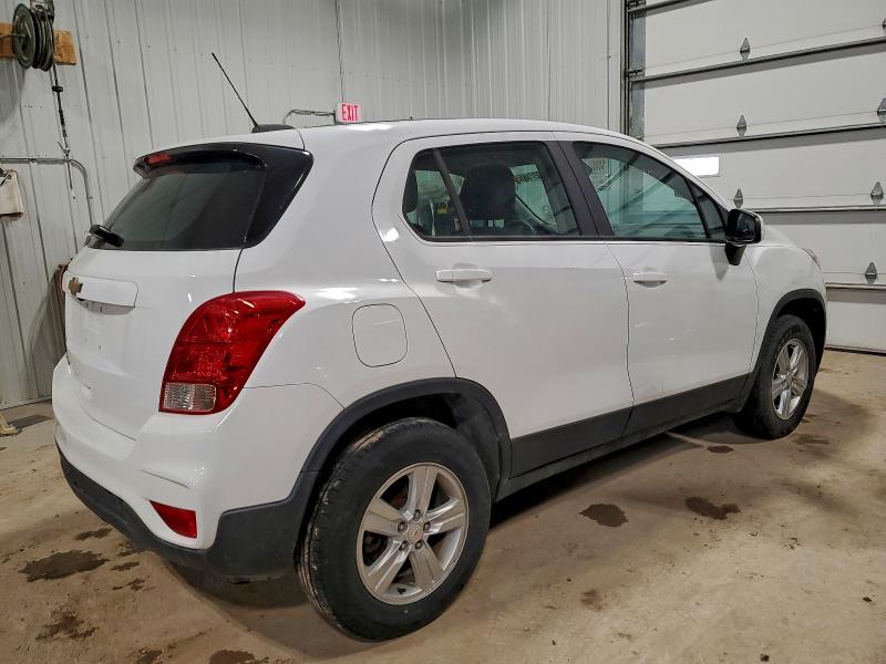 Photo 3 from auction – 2017 CHEVROLET TRAX LS with VIN KL7CJNSB3HB127456