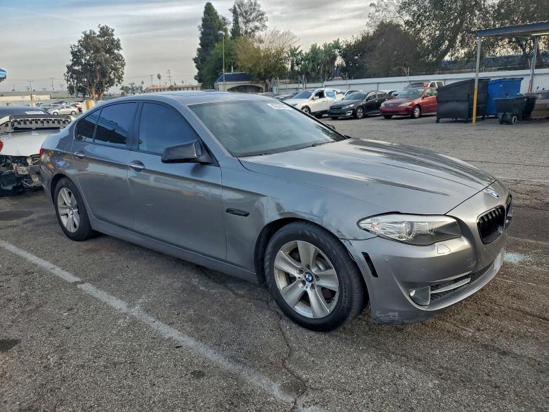 Photo 4 from auction – 2011 BMW 528 with VIN WBAFR1C5XBC672028