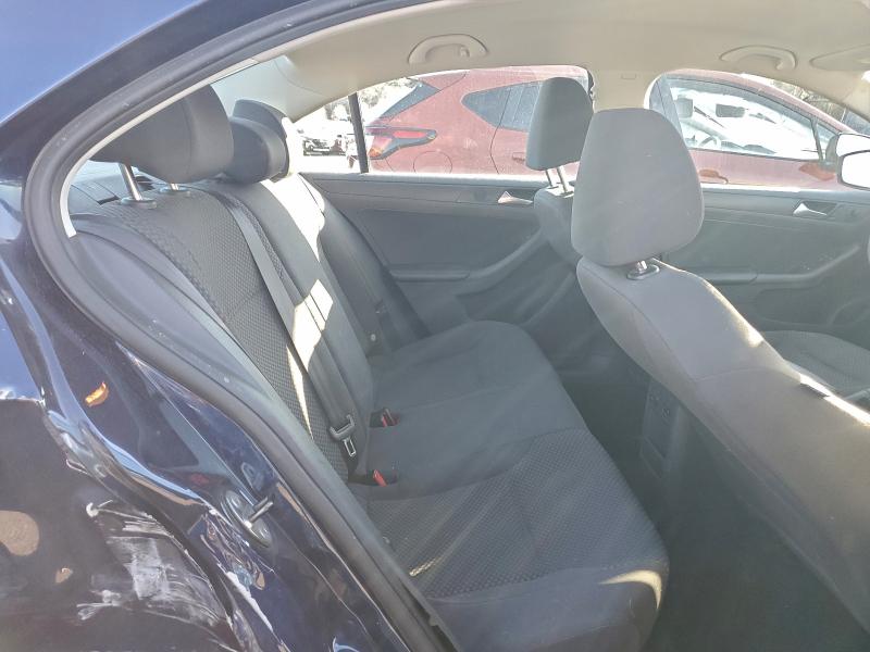 Photo 10 from auction – 2014 VOLKSWAGEN JETTA BASE with VIN 3VW2K7AJ0EM376167