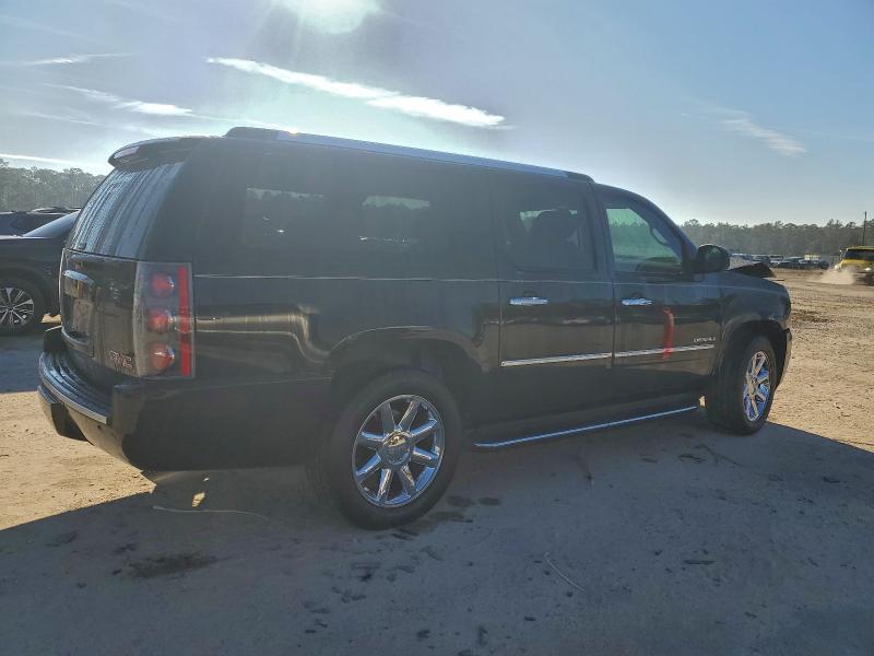 Photo 3 from auction – 2010 GMC YUKON XL D with VIN 1GKUKMEF6AR239134