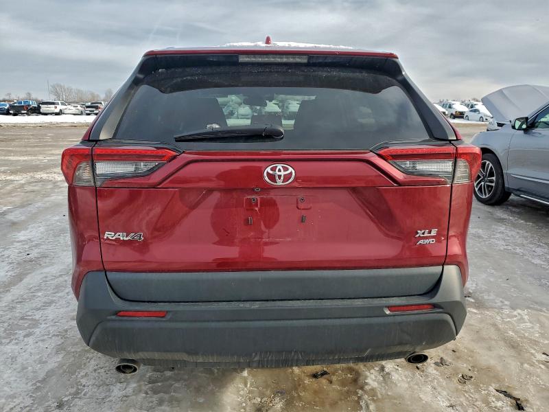 Photo 6 from auction – 2022 TOYOTA RAV4 XLE with VIN 2T3P1RFV2NW314643