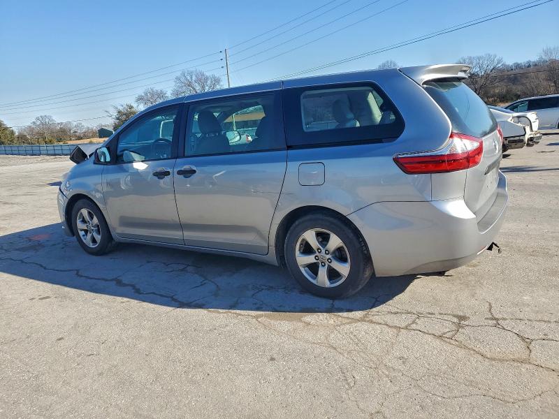 Photo 2 from auction – 2015 TOYOTA SIENNA with VIN 5TDZK3DC5FS597983