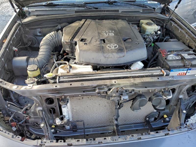 Photo 12 from auction – 2004 TOYOTA 4RUNNER SR with VIN JTEZU14R440022997